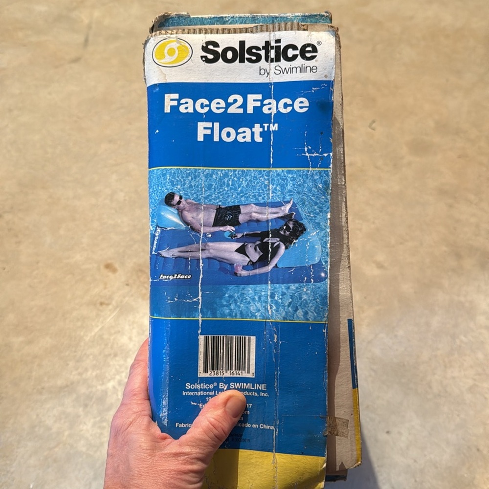 *NEW* Solstice by Swimline Face2Face Oversized Reclining Pool Float- Box Damaged - Picture 2 of 9